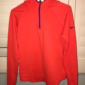 Nike bro thermal zip up sweatshirt with a hood